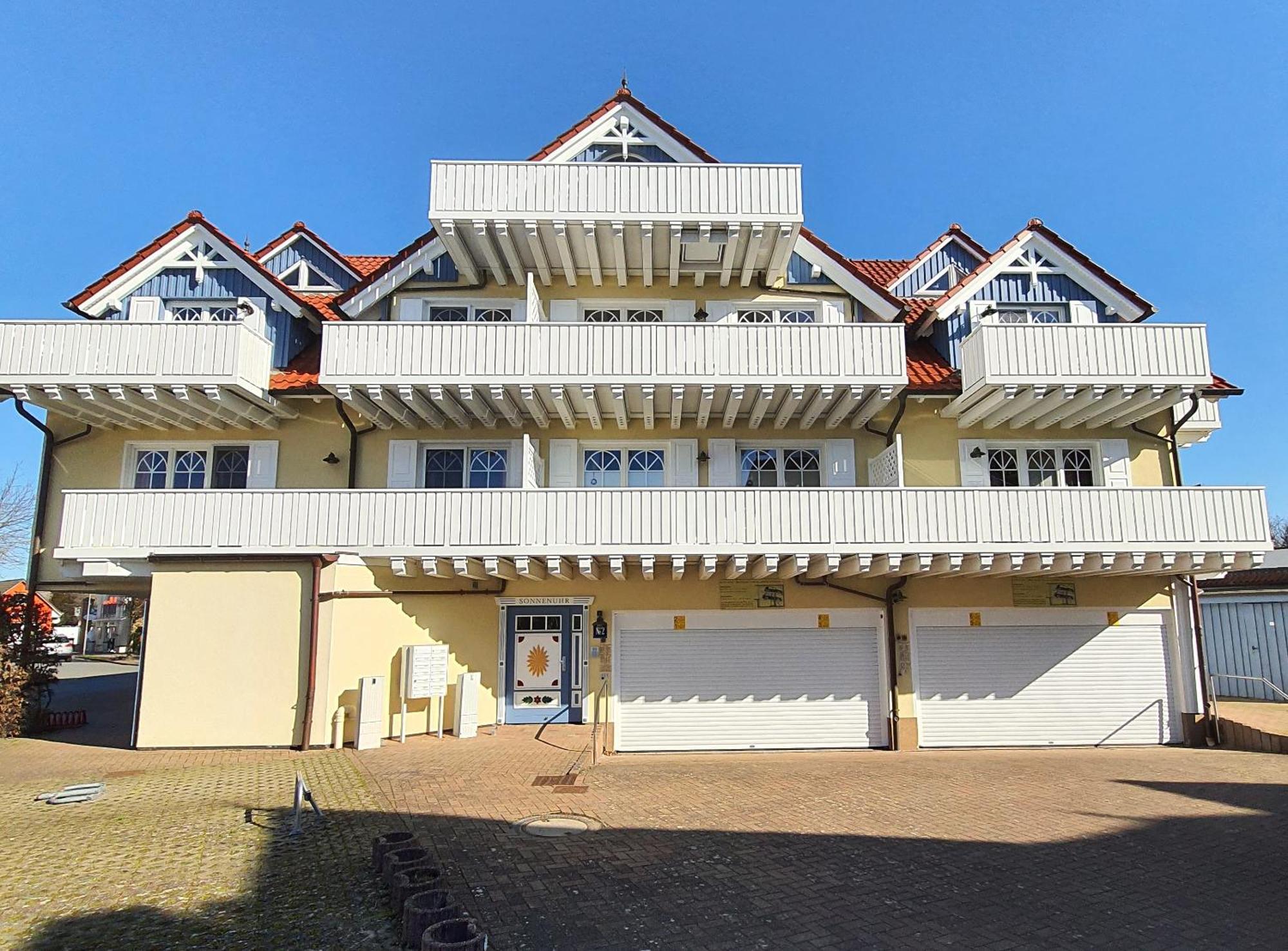Fritz_Reuter_Str_Sonnenuhr_Wg_5 Apartamento Zingst Exterior foto