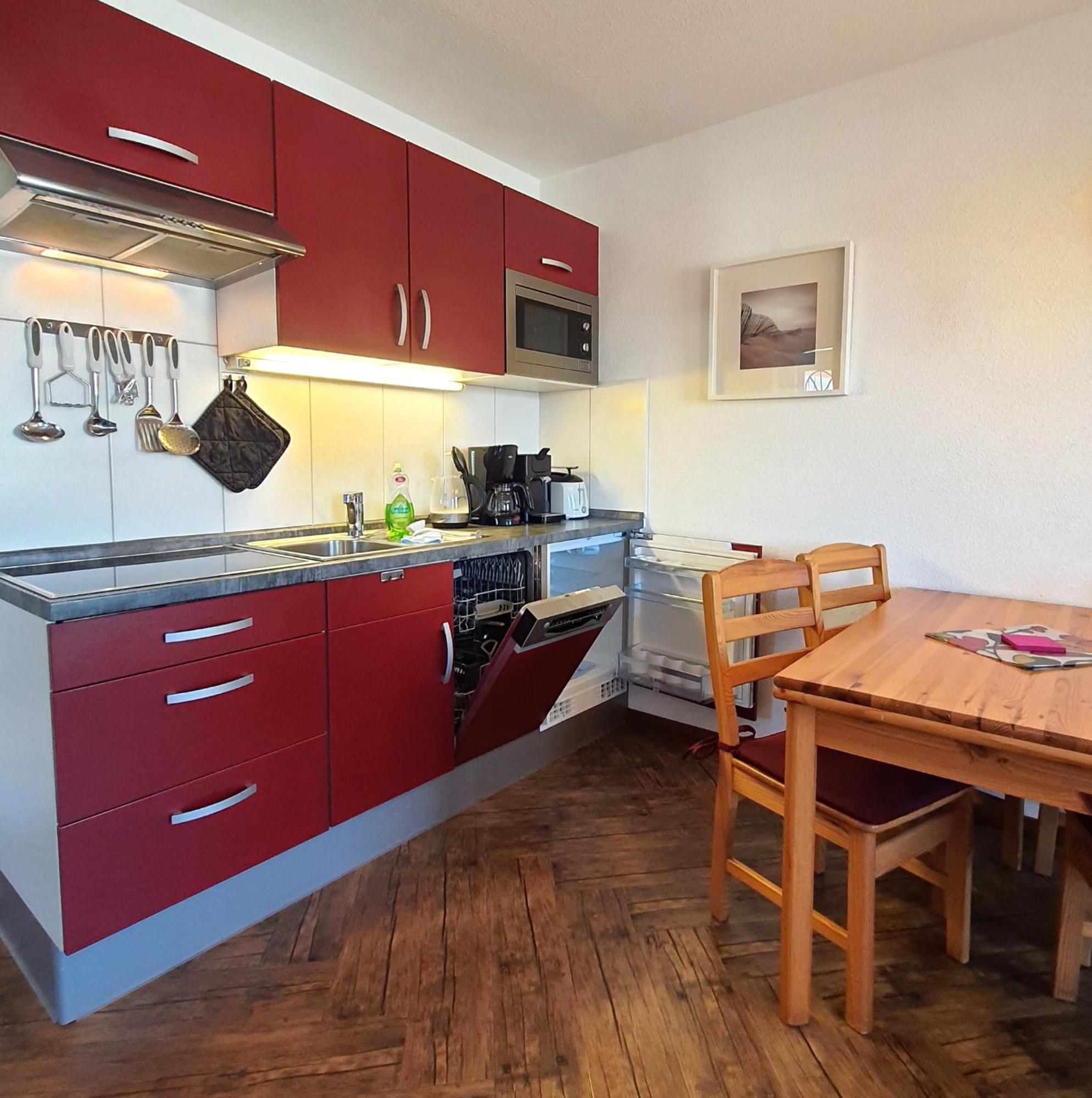 Fritz_Reuter_Str_Sonnenuhr_Wg_5 Apartamento Zingst Exterior foto